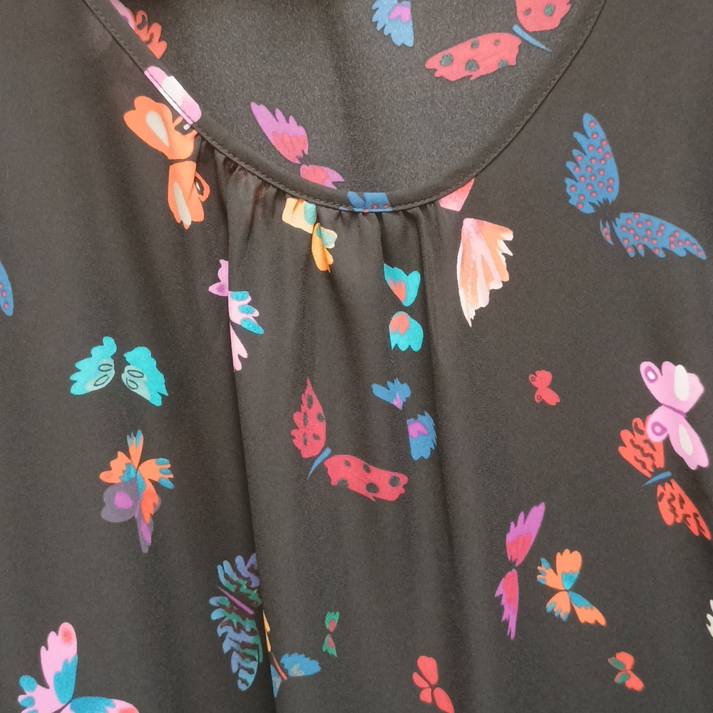 Cold Shoulder Butterfly Blouse - Picture 5 of 7